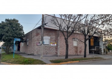 GALPONES Y CASA EN SOLDINI