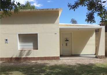 CASA CON PATIO EN FUENTES